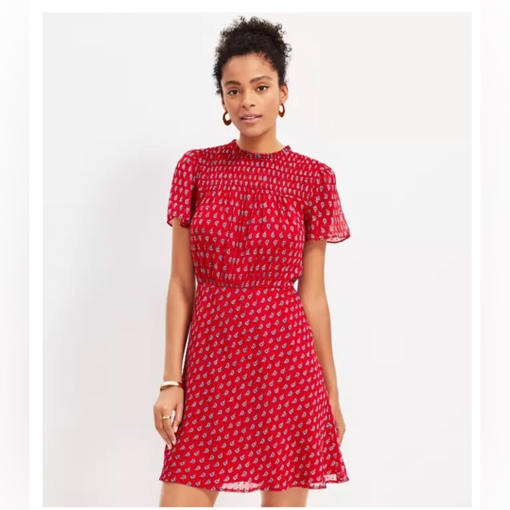 LOFT Petite Paisley Smocked Yoke Flare Dress | EUC | Chiffon Overlay | Size 0P